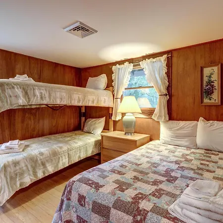 Eastham Escape Apartment